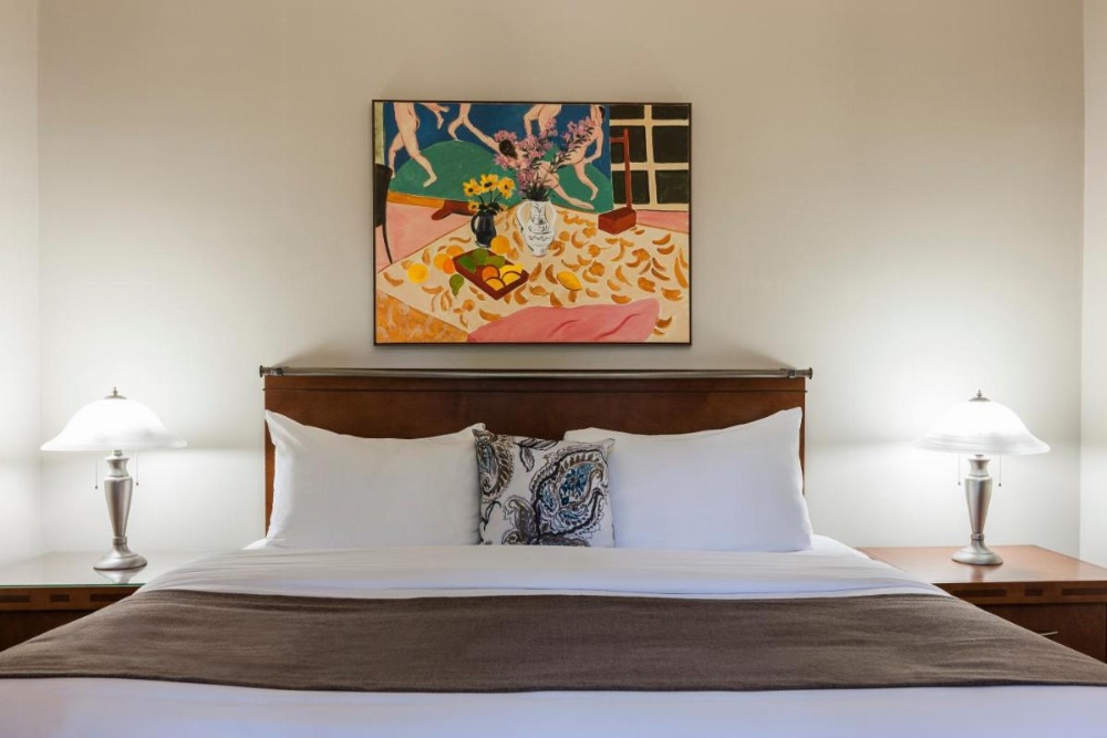 Deluxe King Room
